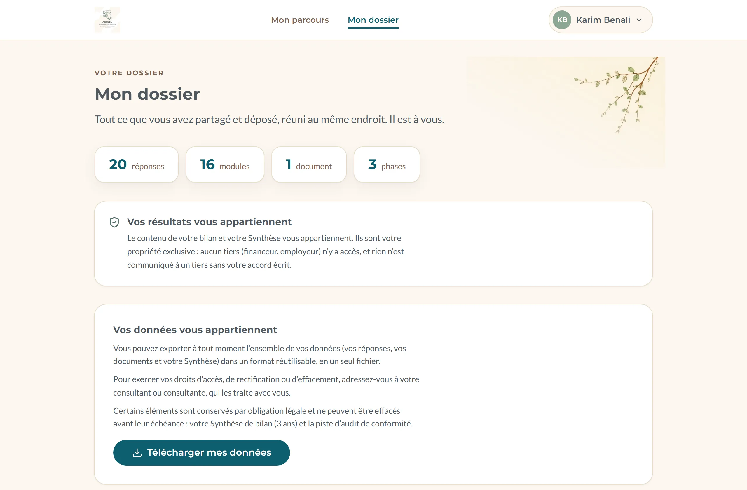 Écran « Mon dossier » d’un bénéficiaire de démonstration : les compteurs de sa matière (20 réponses, 16 modules, 1 document, 3 phases), puis les encarts « Vos résultats vous appartiennent » et « Vos données vous appartiennent » avec le bouton de téléchargement intégral.