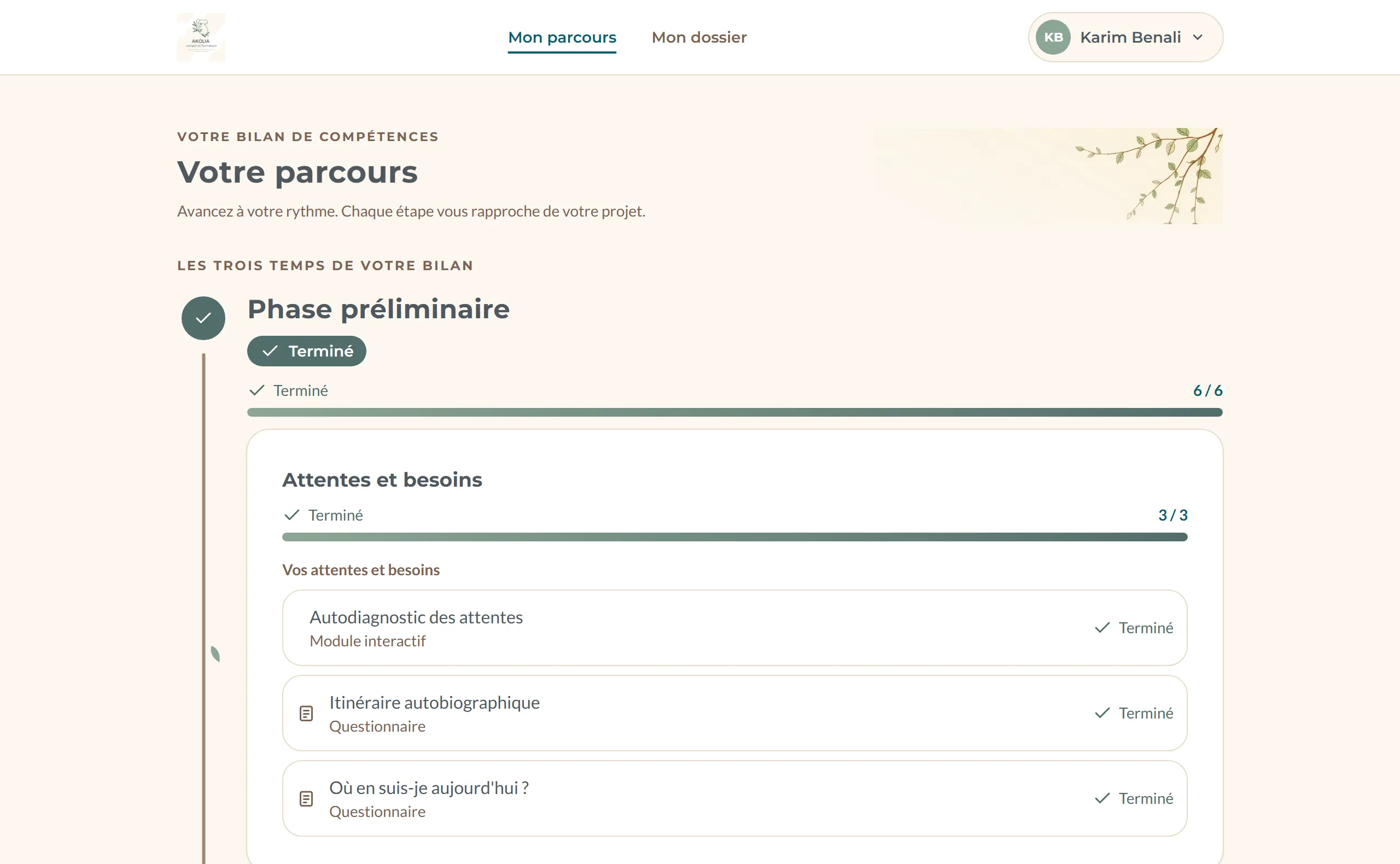 Espace bénéficiaire sur un compte de démonstration, écran « Votre parcours » : la section « Les trois temps de votre bilan » ouverte sur la phase préliminaire, marquée terminée avec sa barre de progression 6/6, et le détail des exercices de la rubrique « Attentes et besoins ».